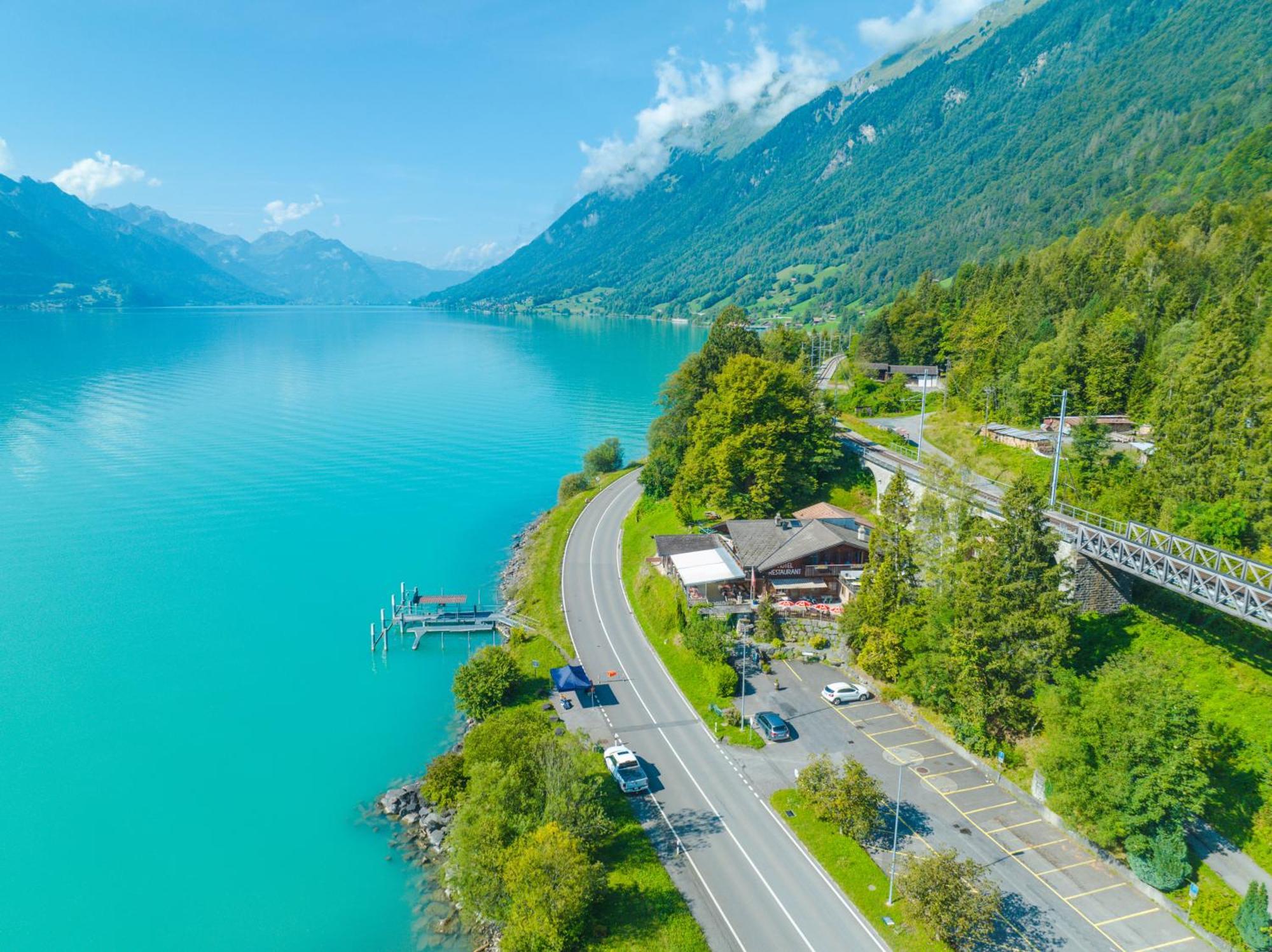 Hotel Wildbach Brienz เบรียนส์ ภายนอก รูปภาพ