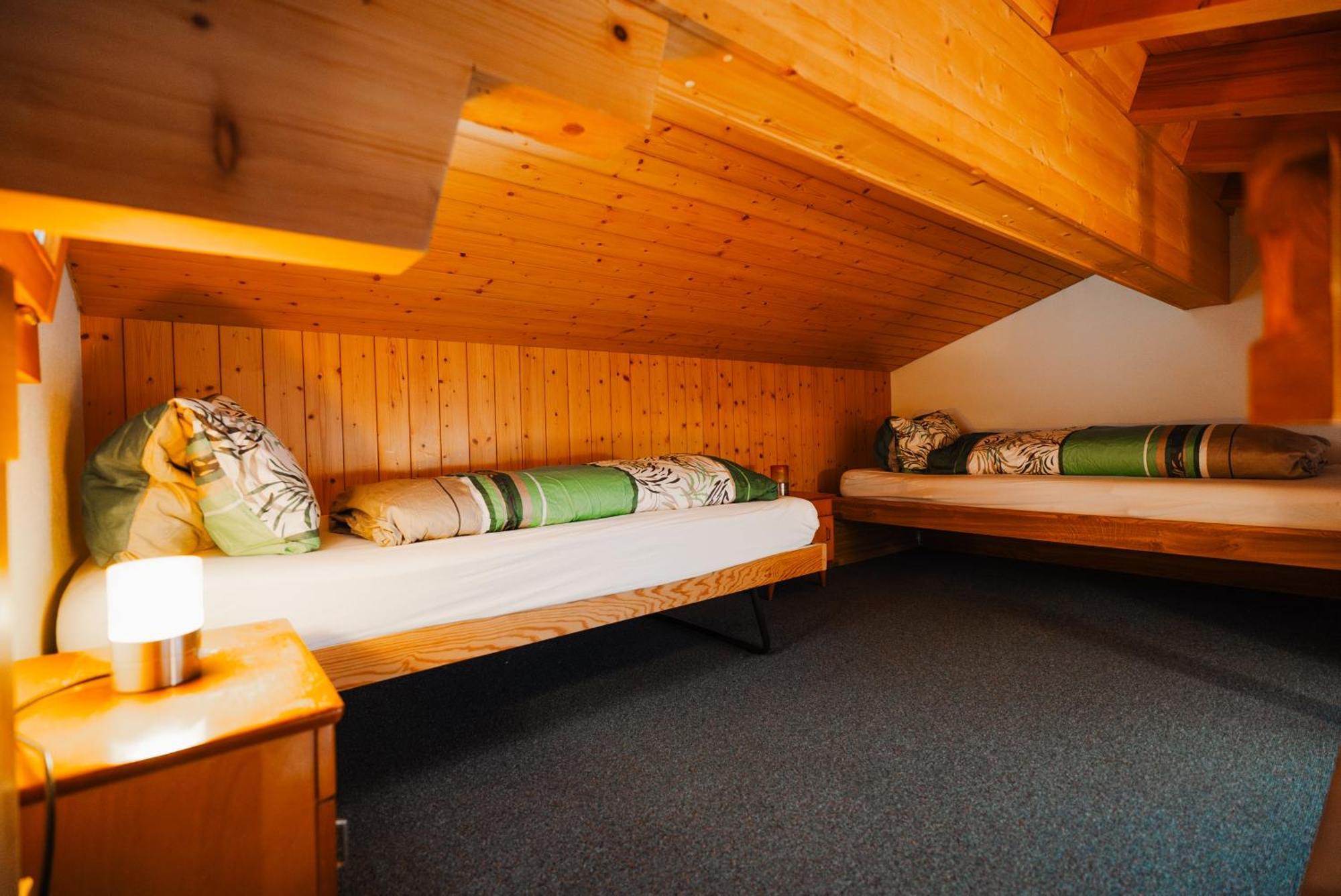 Hotel Wildbach Brienz เบรียนส์ ภายนอก รูปภาพ